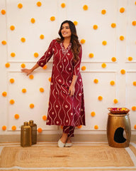 Neckline Thread Work Leheriya Kurti Pant Set (Stitched)