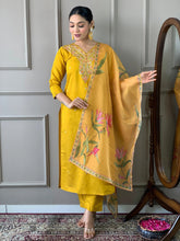 Viscos Chanderi Neck Stone Work Kurti Pant Dupatta Set (Stitched)