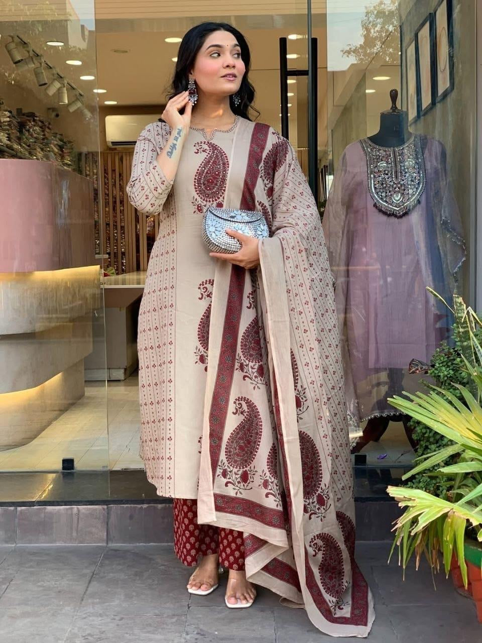 Muslin Digital Print With Thread Work Summer Special Kurti Pant Dupatta Set
