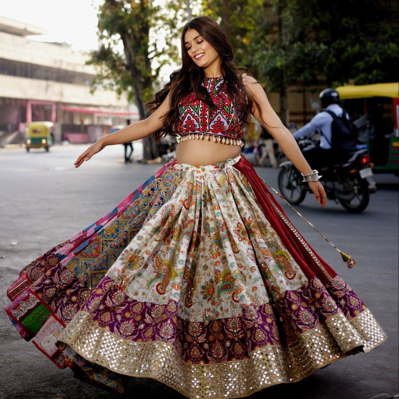 Muslin Digital Print with Mirror Wirk Designer Chaniya Choli for Navratri