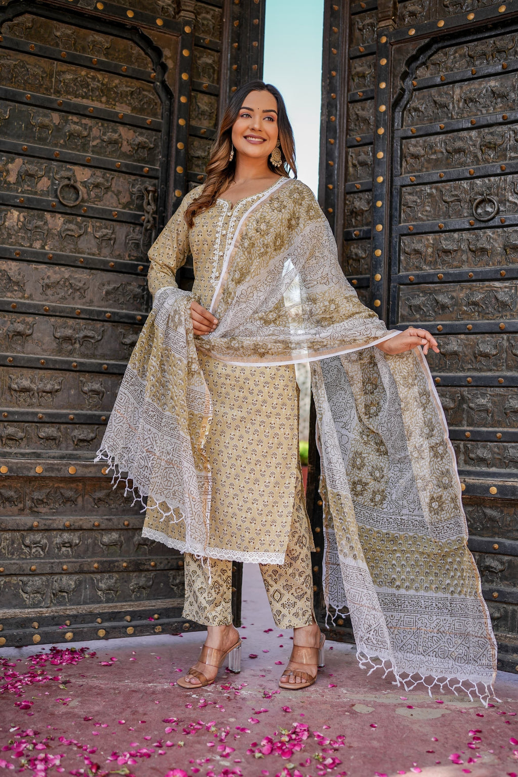 Prakriti Kamal Delight Suit Set - Doriya