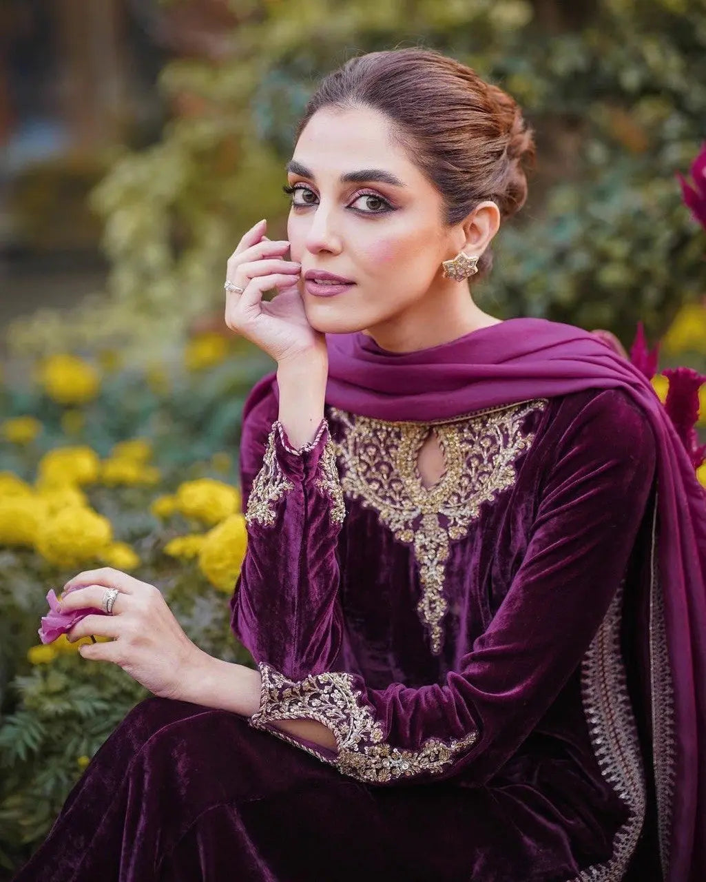 Winter Wear Premium Embroided Velvet Kurti Pant Dupatta set (Stitched)