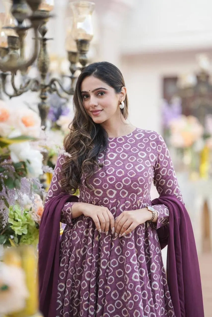 Muslin Batik Print Kurti Pant Dupatta Set