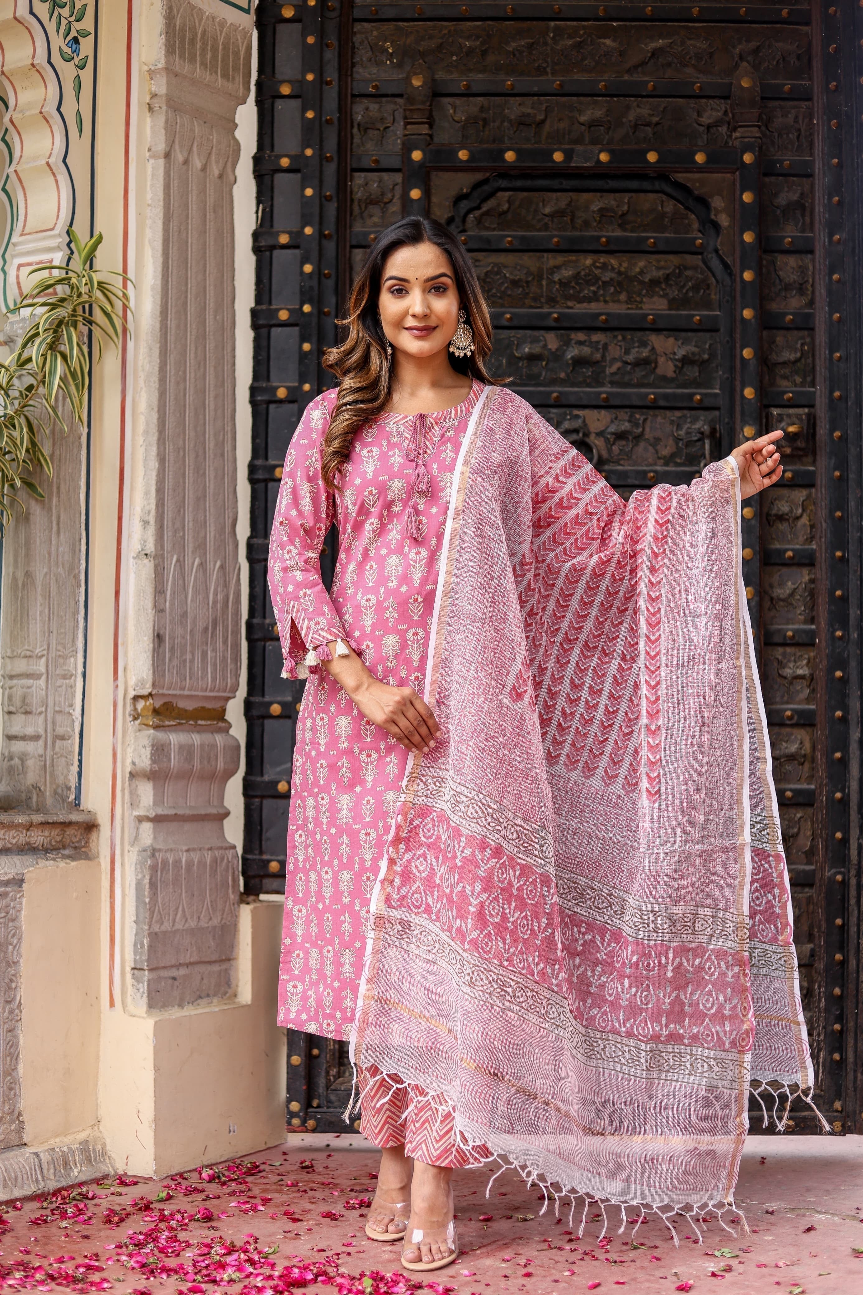 Gulabi Grace Delight Suit Set - Doriya