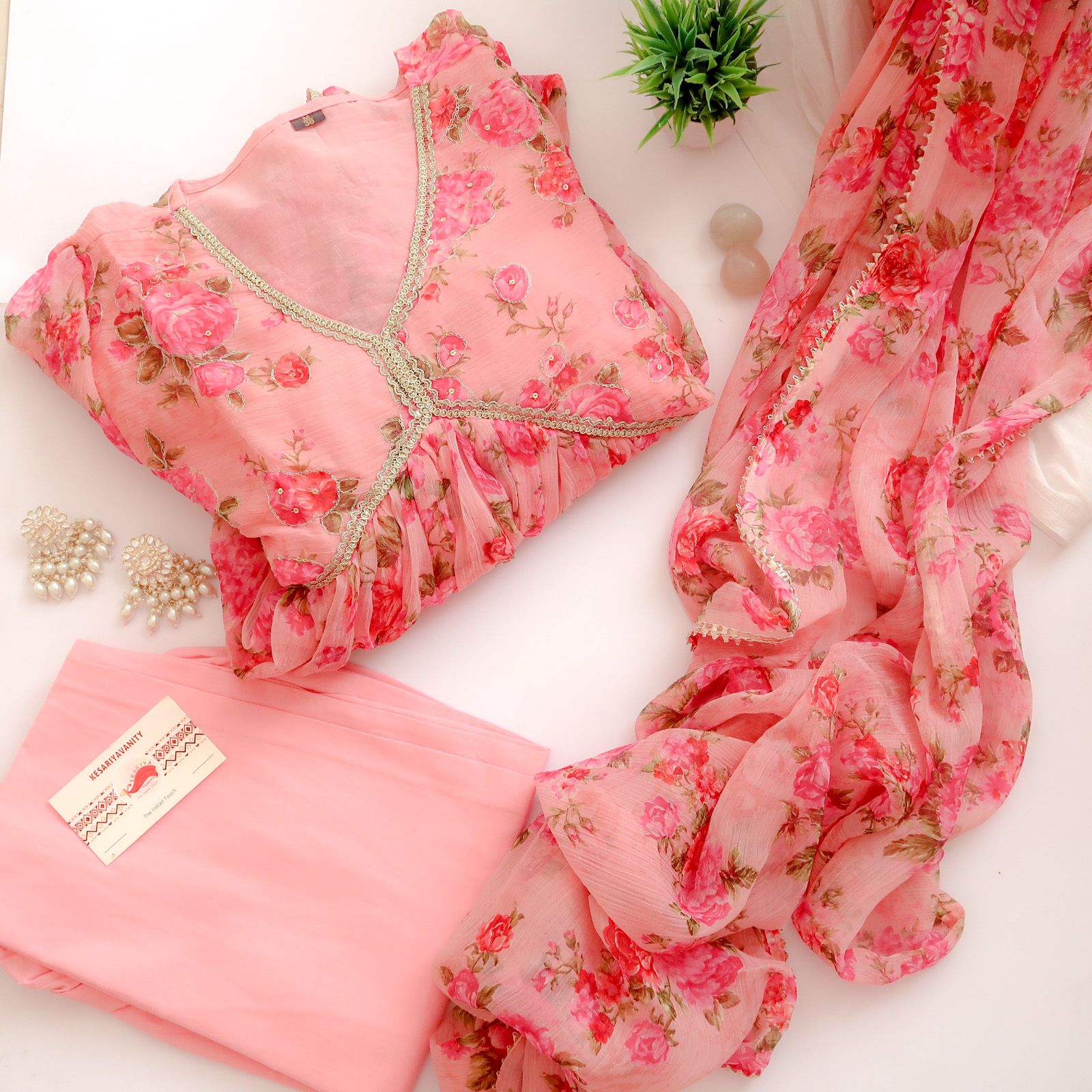 Inaayat Gulabi Floral Suit Set